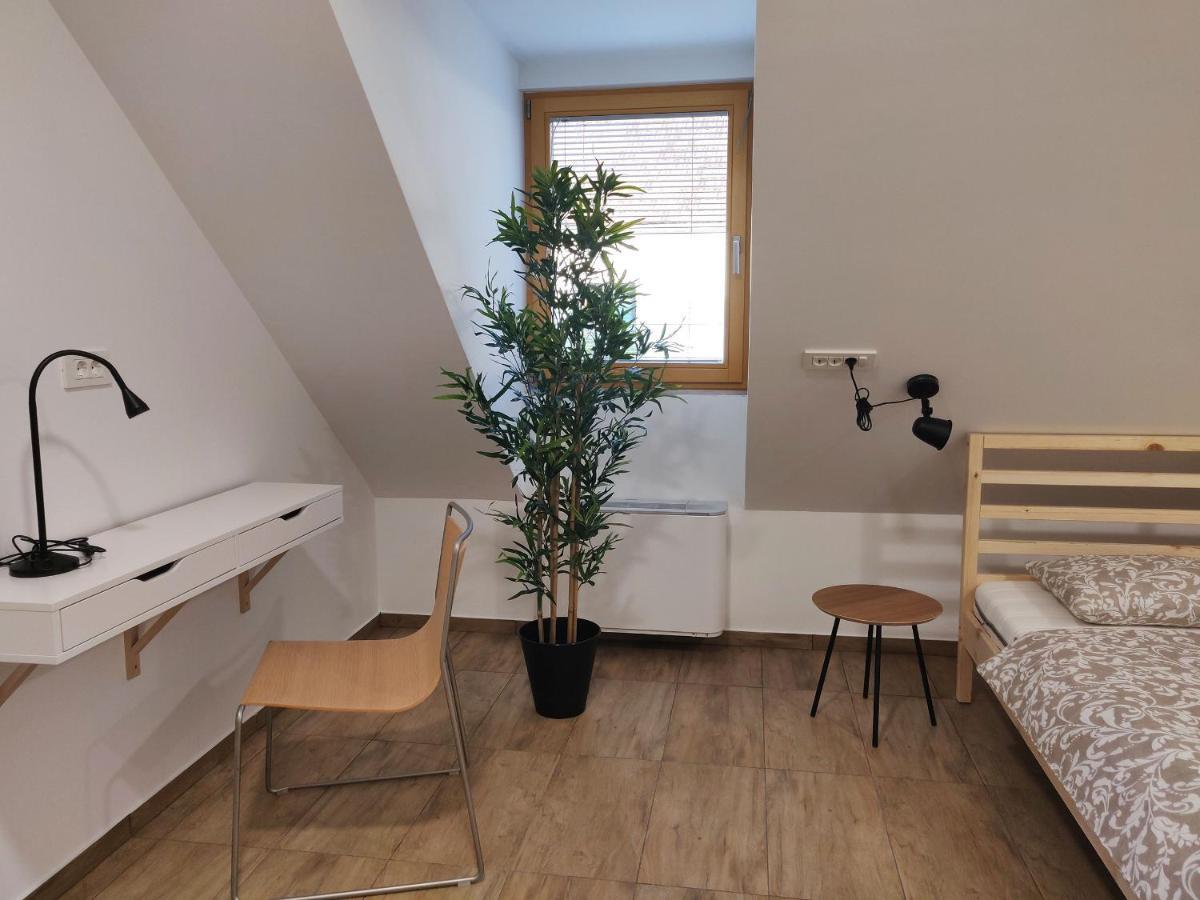 Rogatec Pubyland Rooms & Apartments מראה חיצוני תמונה