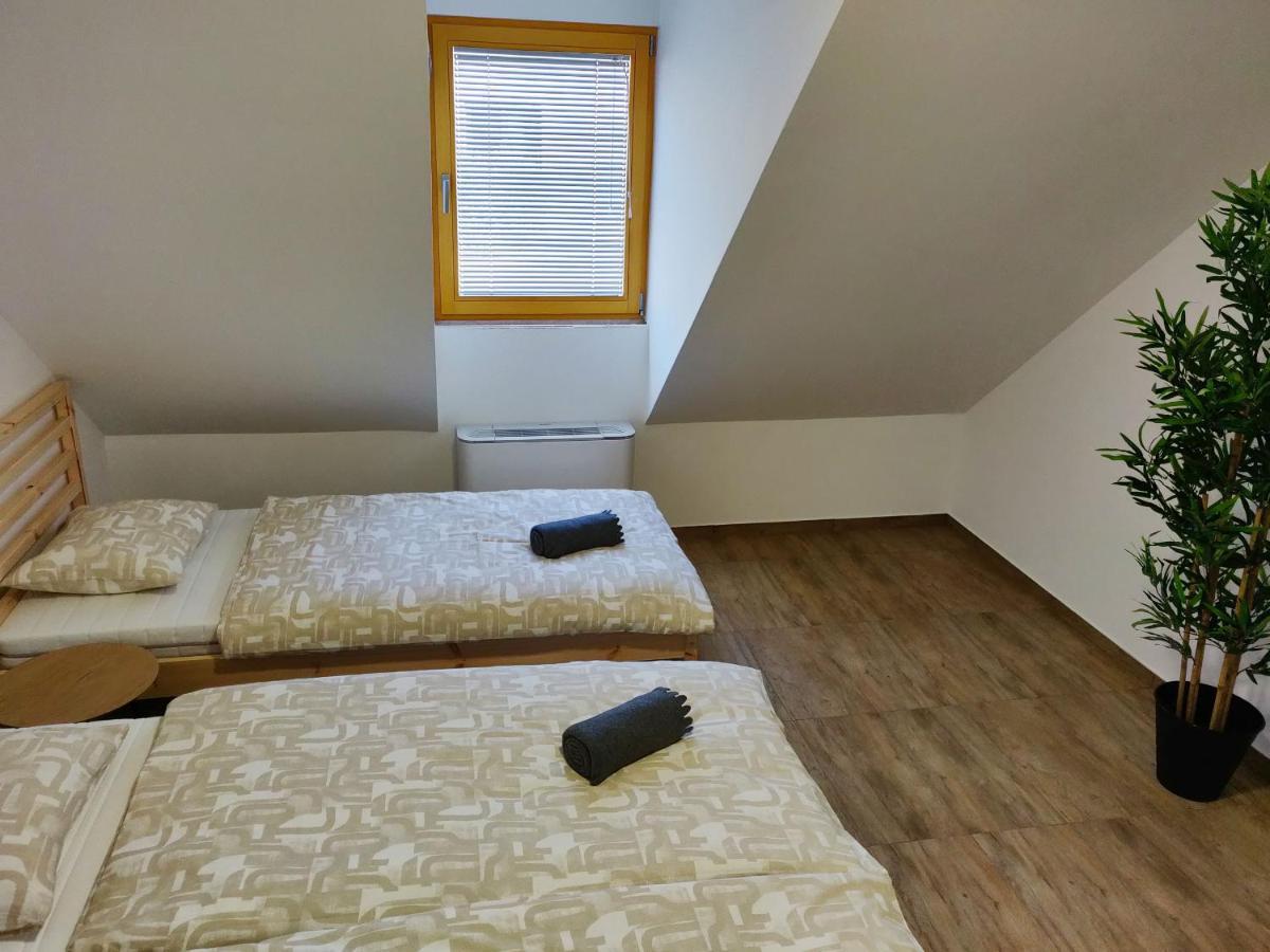 Rogatec Pubyland Rooms & Apartments מראה חיצוני תמונה